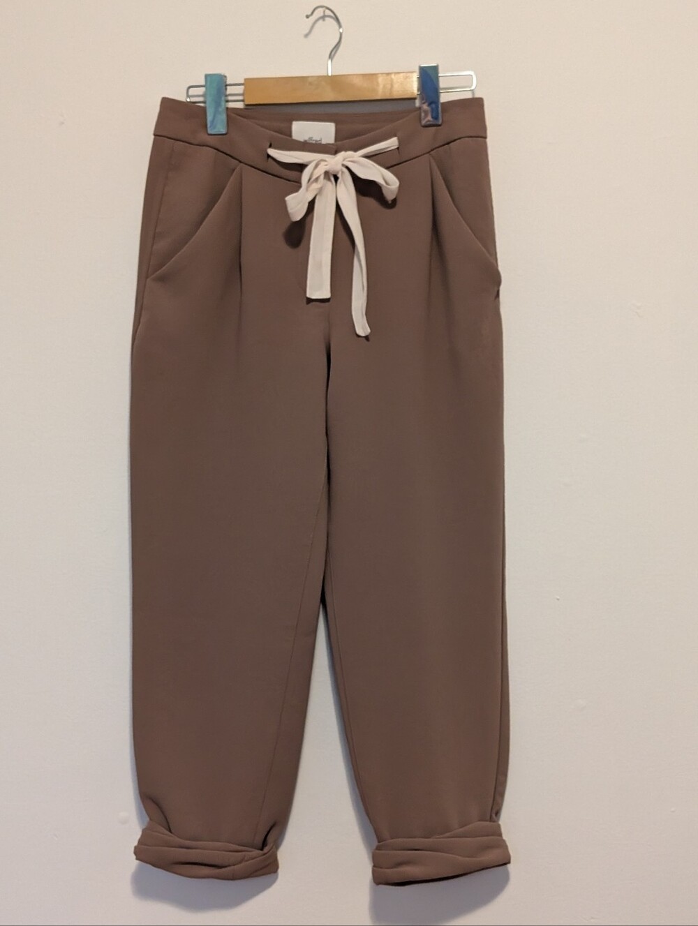 Wilfred Aritzia Allant Pant Fly Tie Waist Dusty Rose Cropped Trousers Office 00